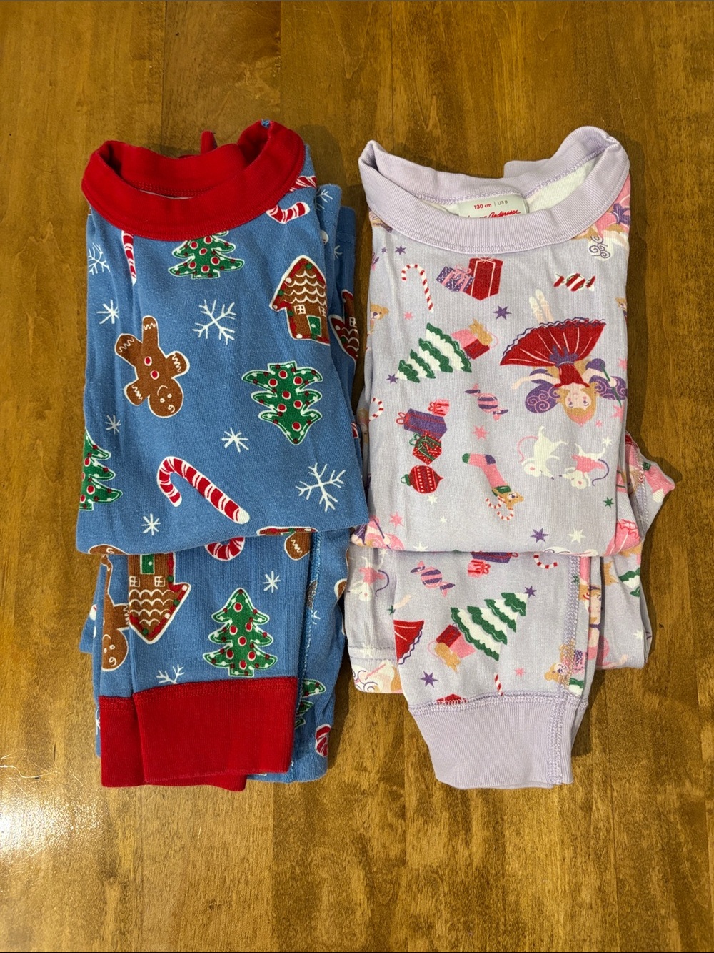 EUC Hanna Andersson Holiday PJ lot sz 130 (US Sz 8)